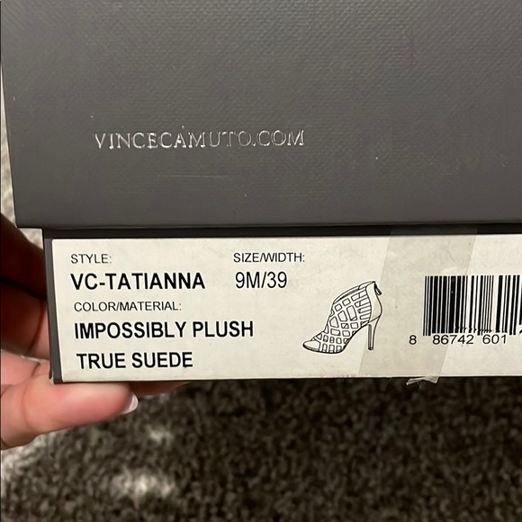 Vince Camuto Beige Heels - Picture 5 of 5